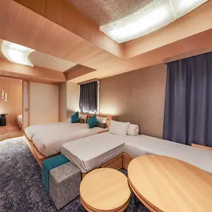 Keihan Tenmabashi Ekimae 4* Ōsaka